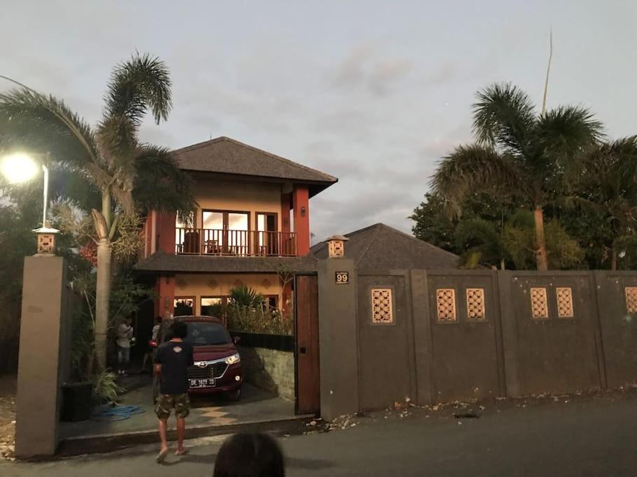 Villa Kenanga In Meninting By The Beach Mataram Buitenkant foto